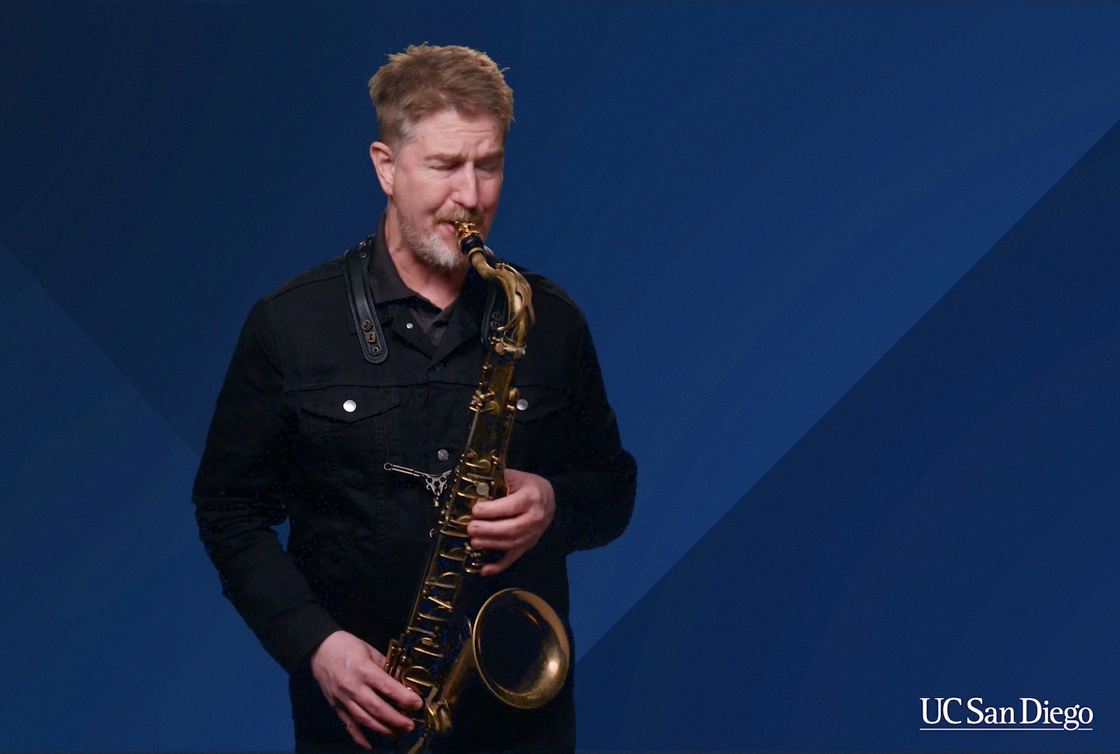 Man playing a saxophone 